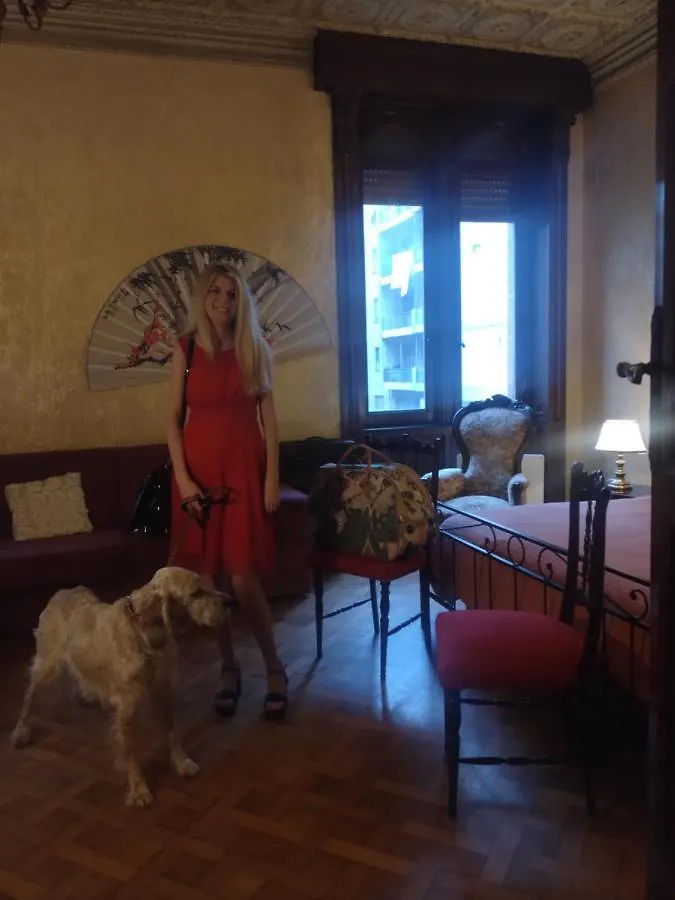 B&B Amarantha Gothica Genova 0*,  Italia