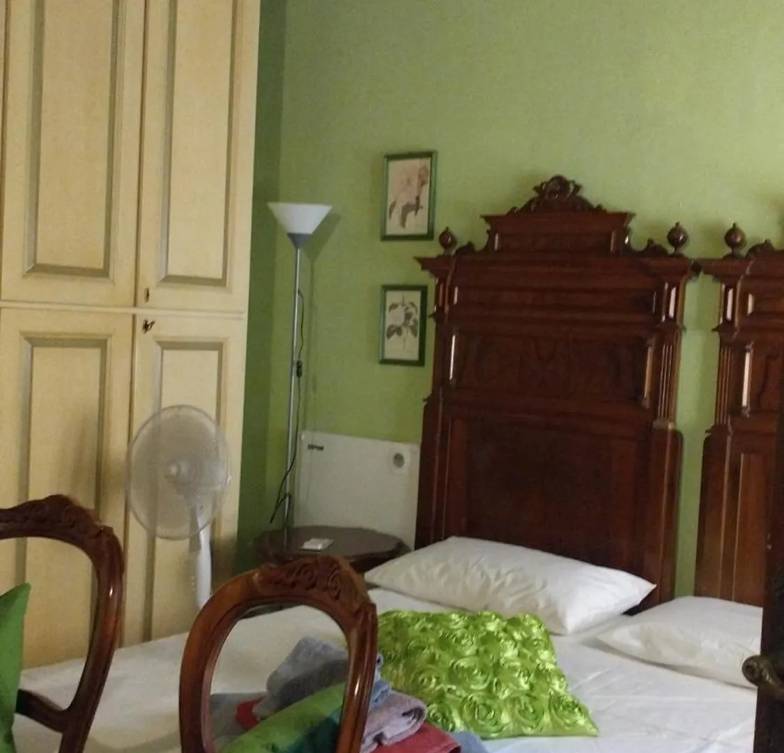 B&B Amarantha Gothica Genova 0*,  Italia