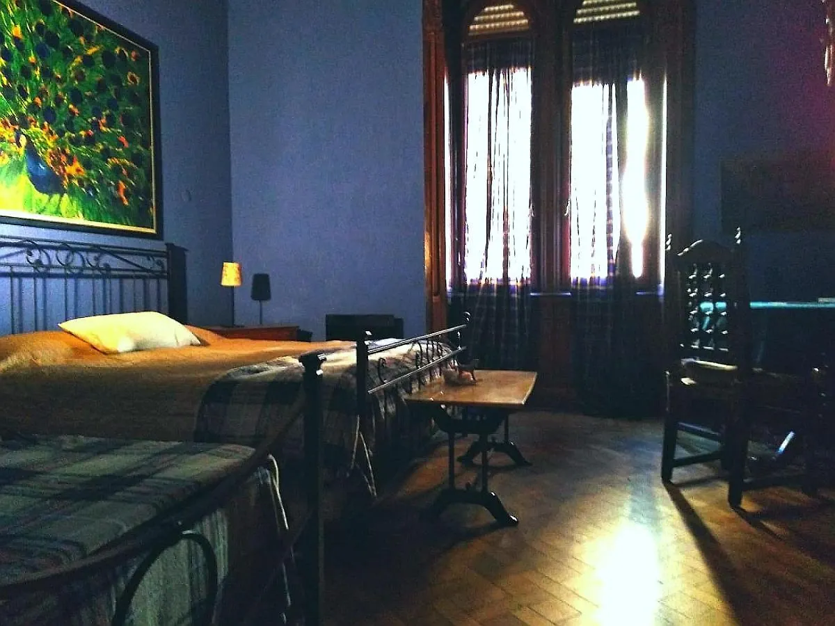 B&B Amarantha Gothica Genova 0*,