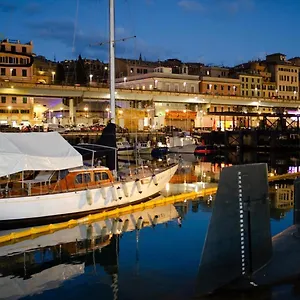 Port View Affittacamere