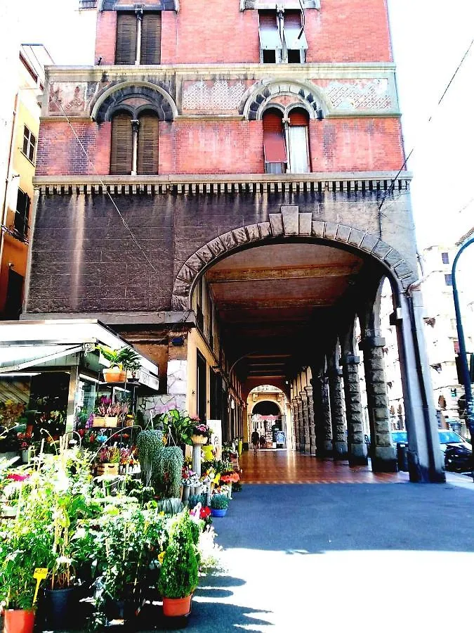B&B Amarantha Gothica Genoa Bed & Breakfast
