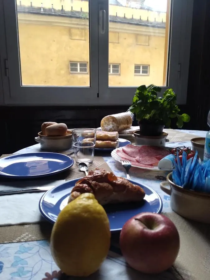 B&B Amarantha Gothica Genoa Italy